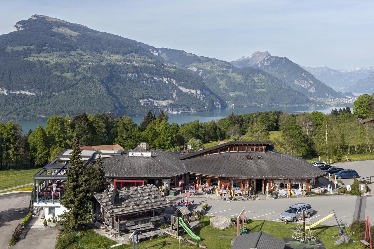 Chemihuette Hotel Aeschi Bei Spiez Buitenkant foto