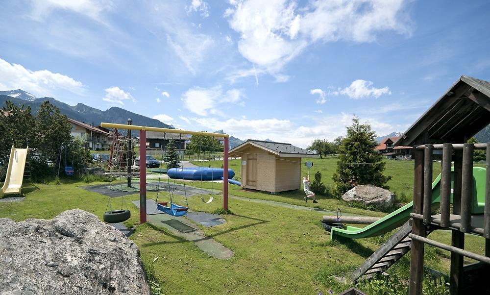 Chemihuette Hotel Aeschi Bei Spiez Buitenkant foto